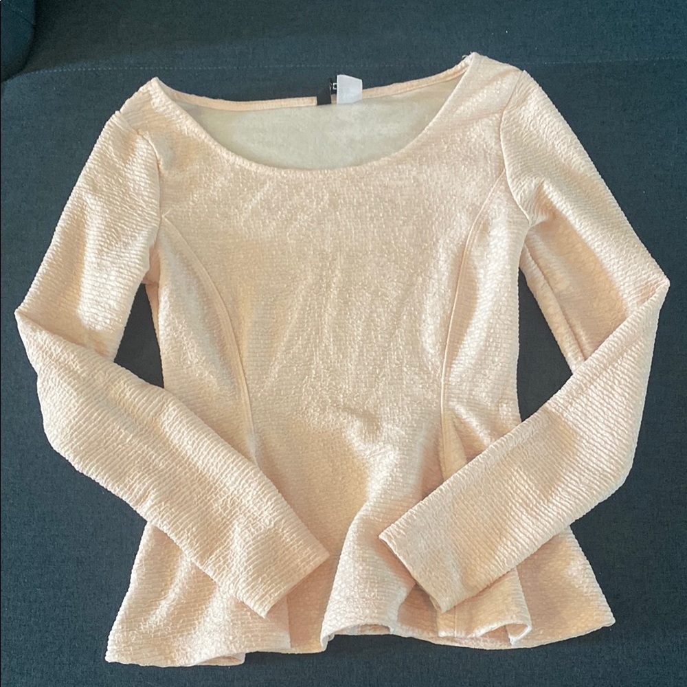 H&M Cream Fitted Peplum Blouse